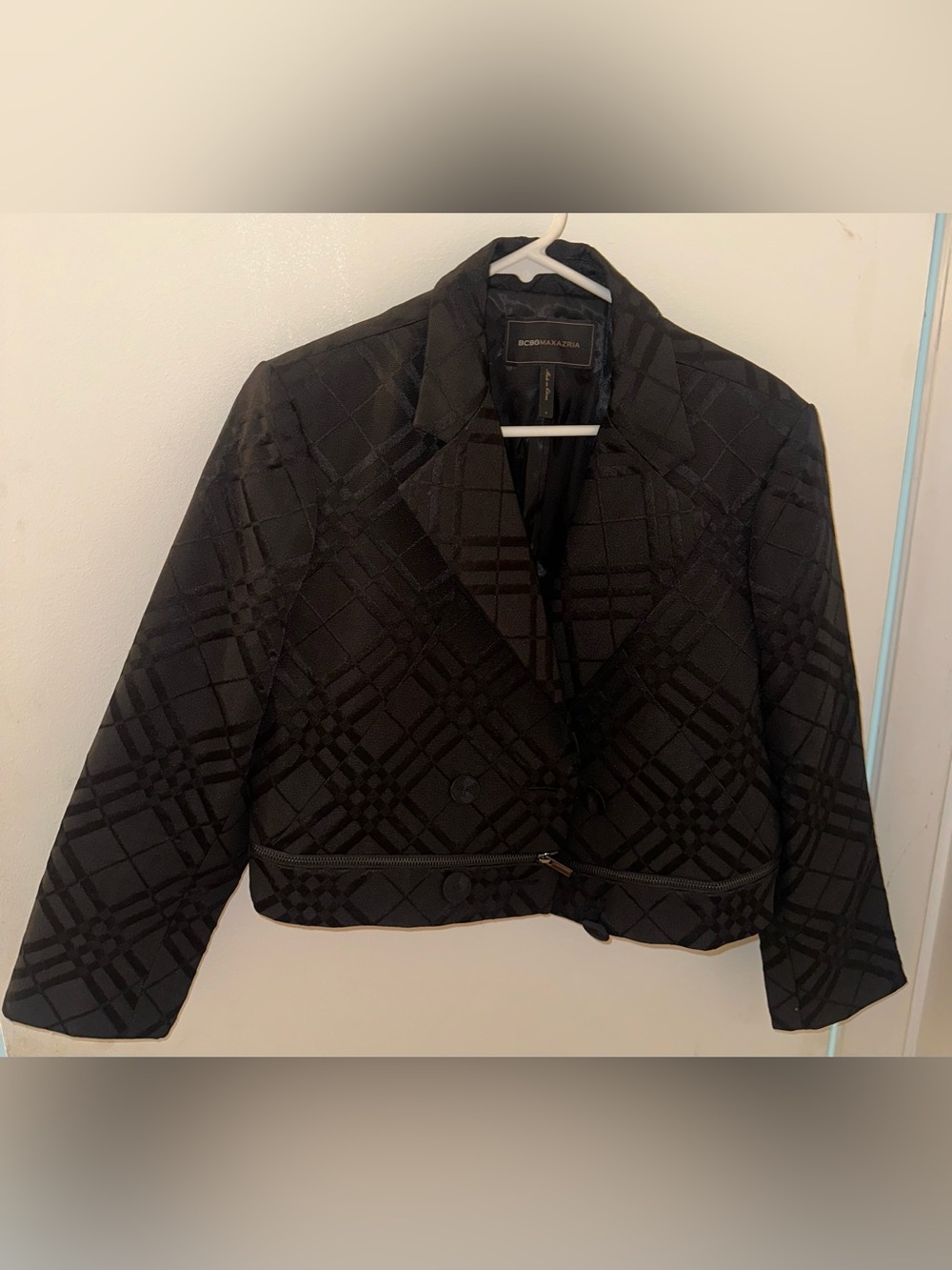 BCBGMAXAZRIA Black Quilted Cropped Blazer Jacket